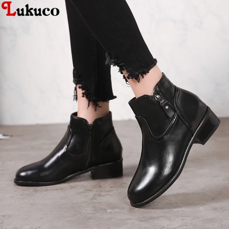 Lukuco Модные ботильоны круглый носок 3 см на низком каблуке Размеры 39 40 41 42 43 размеры