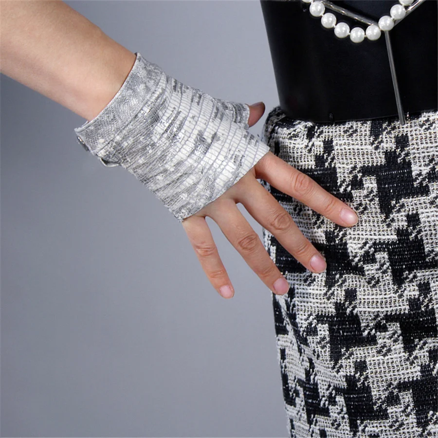 

2019 Fashion Ladies Leather Fingerless Gloves White Animal Print Pure Sheepskin Half Finger Short Paragraph 3-TB91
