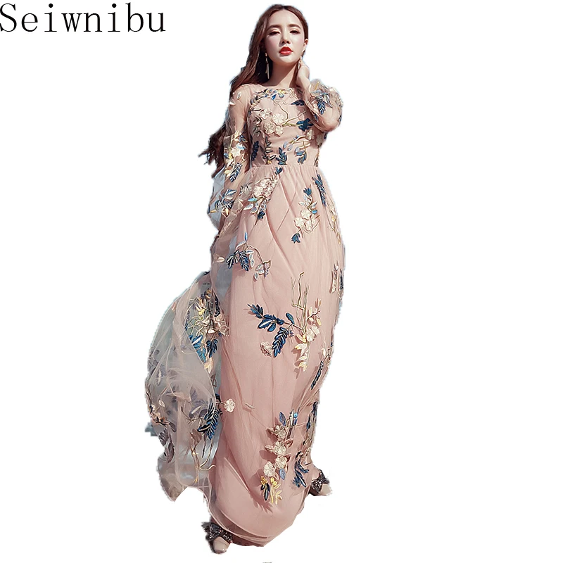 

Seiwnibu 2018 Summer New Retro Heavy Armory Embroidered Mesh Long Dress