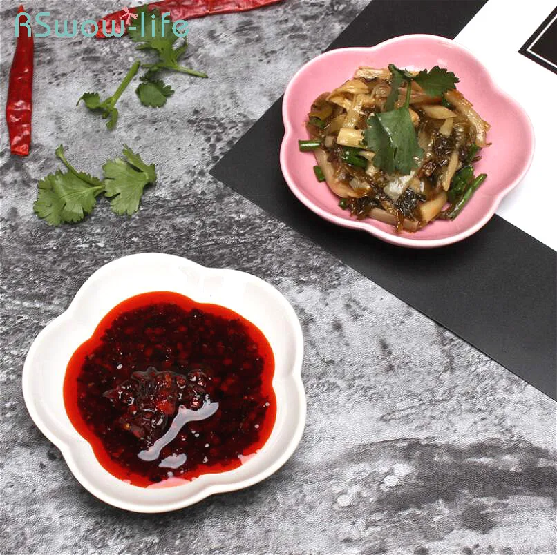 

Small Dishes Ceramics Dishware Sauce Soy Sauce Pink White Side Plates Candy Dish Dinner Restaurant Supplies Flower Shaped Bowl