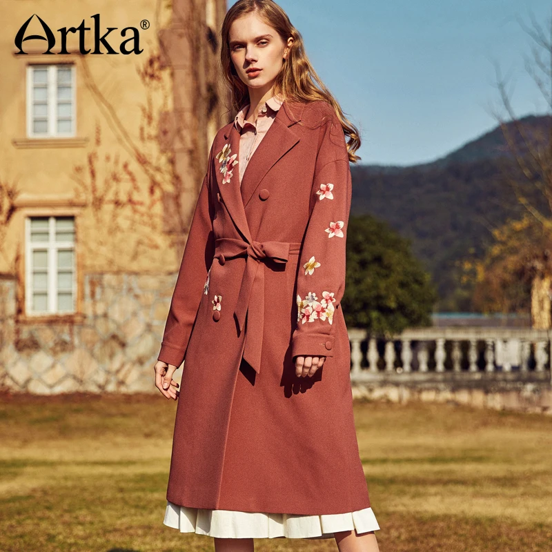 Женский двубортный Тренч ARTKA красный с цветочной вышивкой весна лето 2019|floral