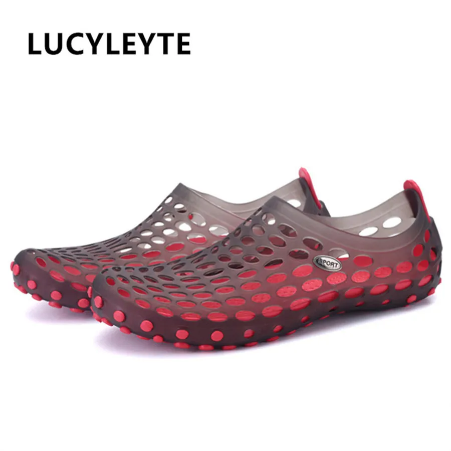 Pvc المواد إيفا الأحذية المنبع الخوض نهر زوجين في الصيف الأحذية ثقب تنفس الصنادل الشاطئ برمائية