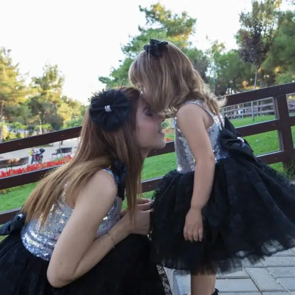

Silver bling sequins top with black laces tulle mother and daughter dress little girl baby short 1st birthday party outfit