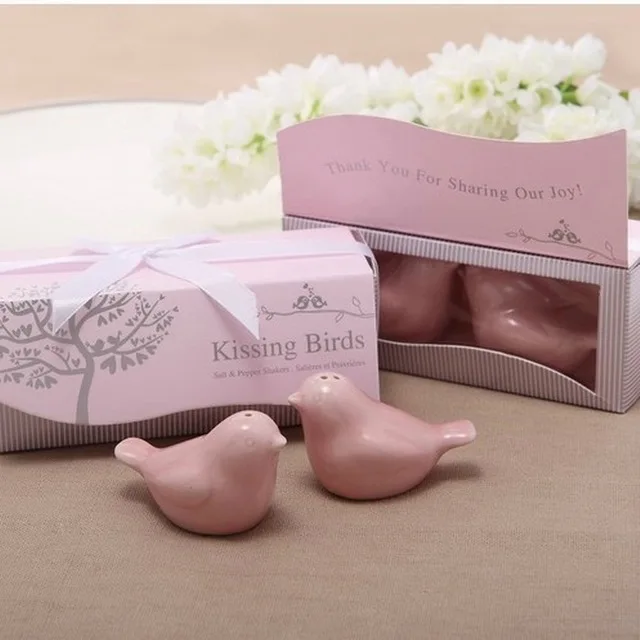 200PCS (100 cases) New Ceramics Bridal Party Favor Pink Kissing Love Birds Salt And Pepper Wedding Gift | Дом и сад