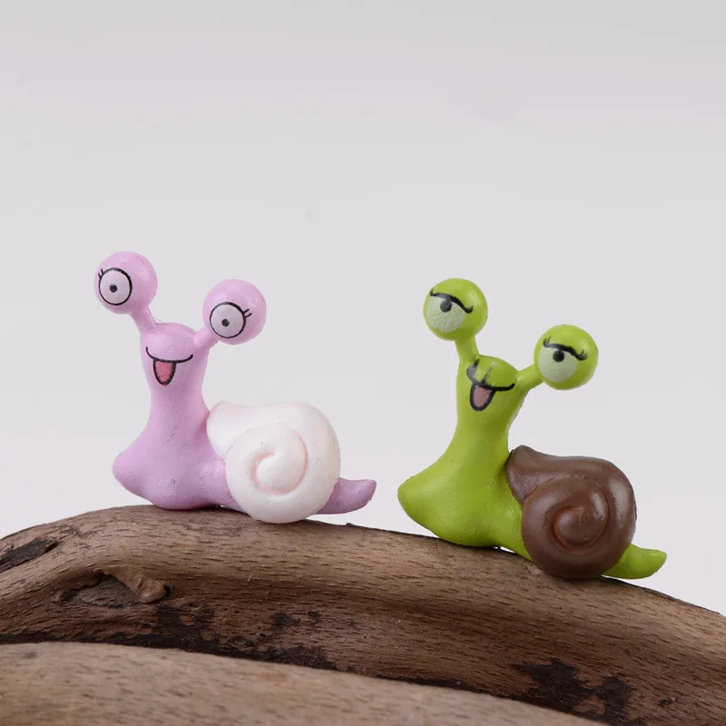 Big Eyes Snail Figurine Cartoon Animal Mini Model Toy Figurine Home Decoration Miniature Moss Landscape Ornament PVC Craft Big Eyes Snail Figurine Cartoon Animal Mini Model Toy Figurine Home Decoration Miniature Moss Landscape Ornament PVC Craft