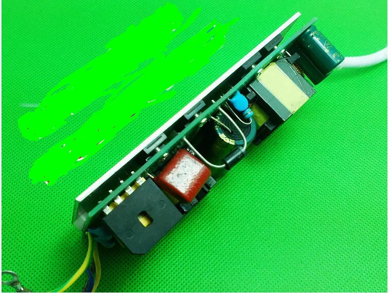 AC85-265V wide voltage input 100w w/PFC factor / LED driver / constant current power supply / built-in bare board drive NEW
