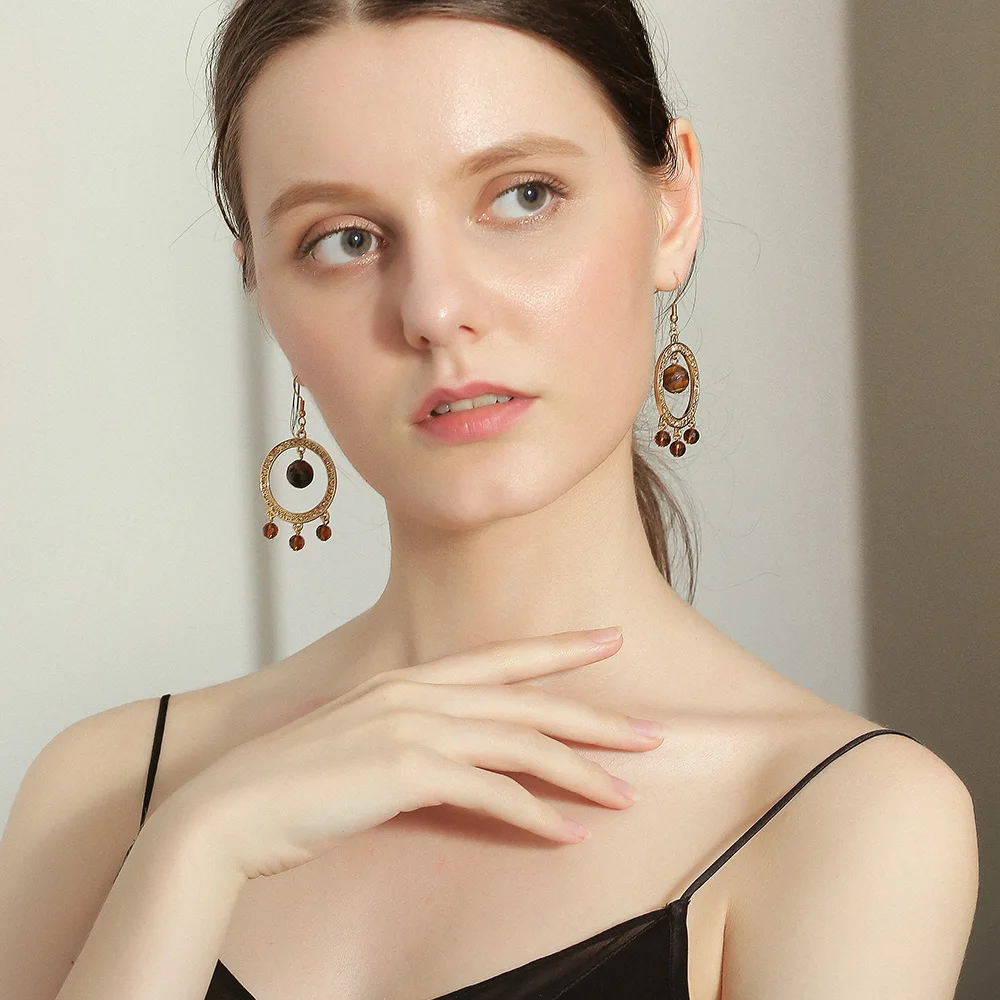 

Viennois Gold Color Dangle Earrings for Woman Elegant Vintage Palace Crystal Drop Earrings Female Party Wedding Jewelry