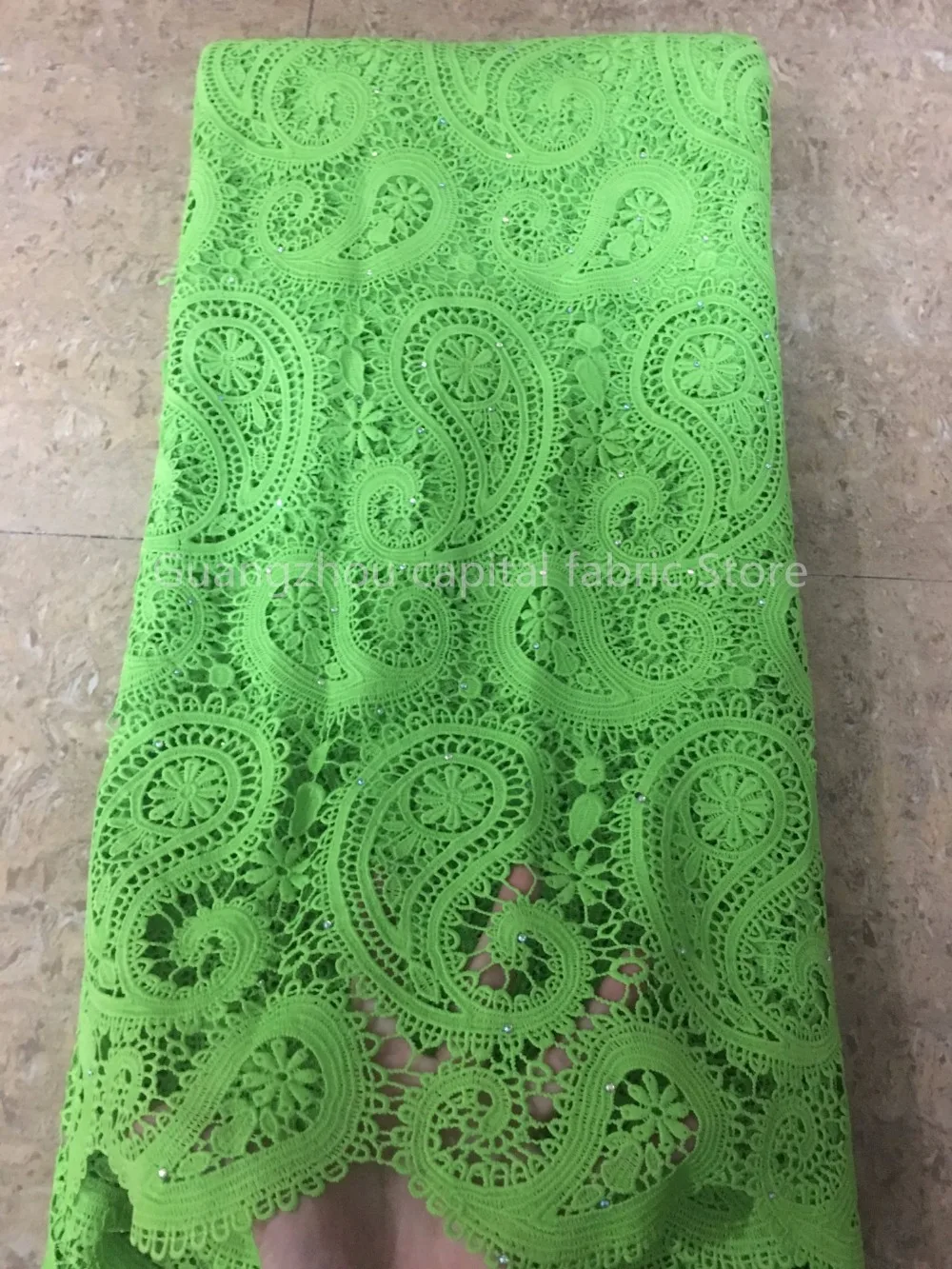 

Size 5 / wholesale brand new pure color water-soluble lace, a high-quality water-soluble fabric for wedding lace sewing in Niger