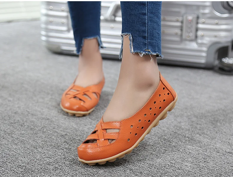 2017 Women's Casual Shoes Genuine Leather Woman Loafers Breathable Summer Shoe Flats with Hollow Out Mother Shoes Big Size 35-44 34