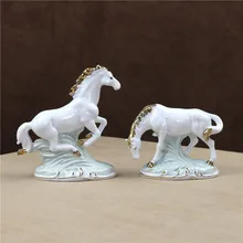 Фарфоровый жеребец Статуэтка Лошадь настольная керамика Mustang