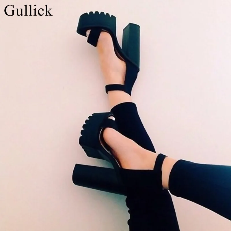 black chunky heeled shoes