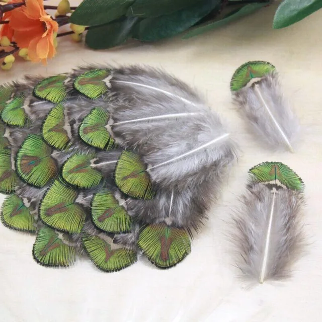 

20PCS A PACK GOLDEN NATURAL PEACOCK BODY PLUMAGE FEATHER HAT CLOTHING ACCESSORIES FEATHER 2.1 - 2.7 INCH