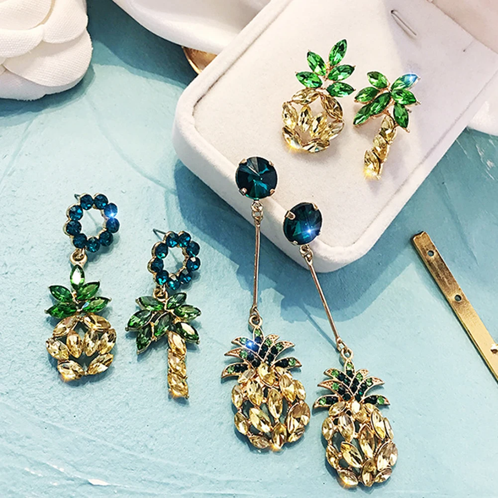

The New Korean Version Of Alloy Pineapple Fruit Lady's Ear Nails European And American Exaggerated Long Temperament Ear Studs