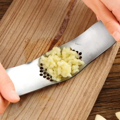 

Kitchen multipurpose ginger onion chopper 304 stainless steel garlic press 19*5cm