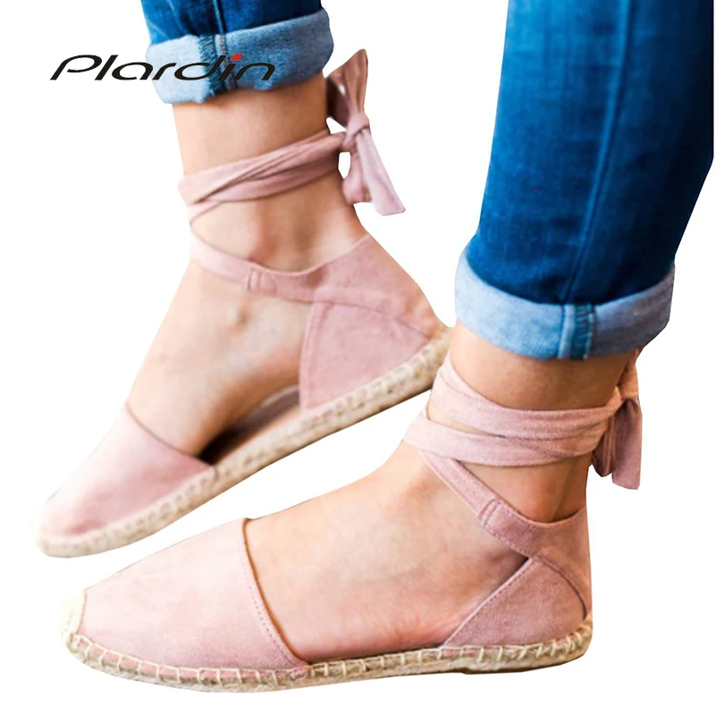 

Plardin New Summer Bohemia women's Elastic Band Flat Sandals Shoes Cross-tied Flower Ankle Strap Beach Sandals Women's Sandals
