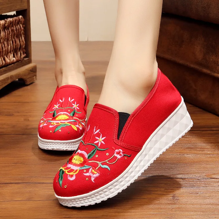

2017 chinese Pregnant cloth shoes embroidered shoes elegant shoes slope with the national wind women flats women shoes platform