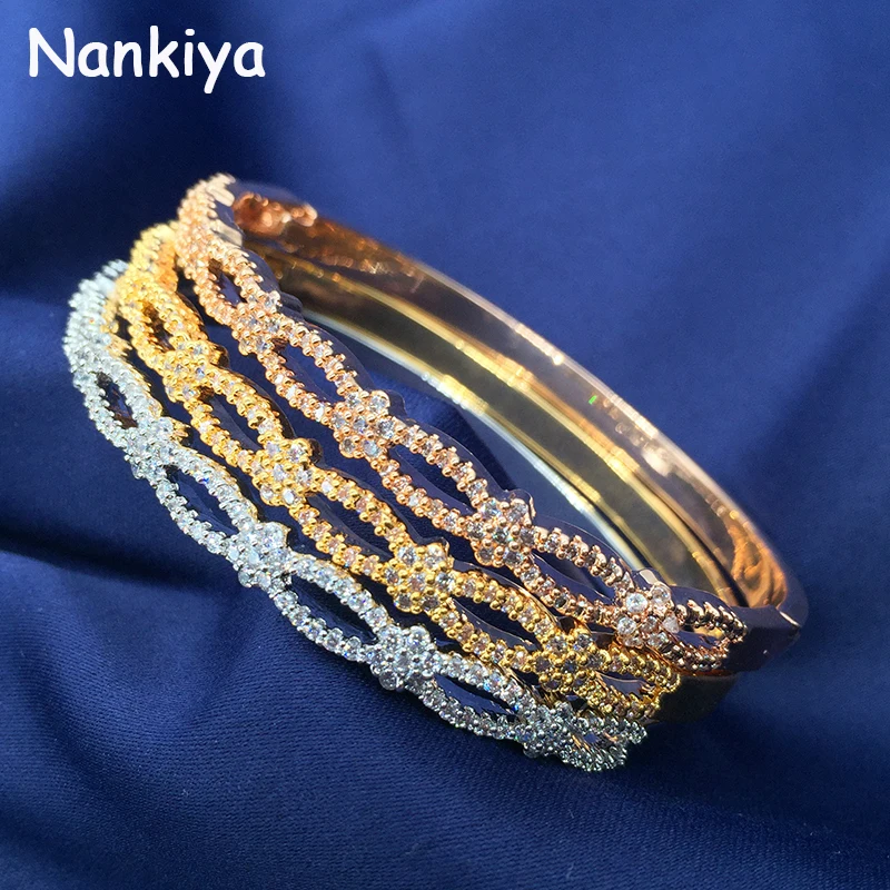 

Nankiya Elegent AAA Cubic Zirconia Women Bracelet Love Bangles Small Flowers Connected Sieraden Bracelets Bangels Dating NZ107-B
