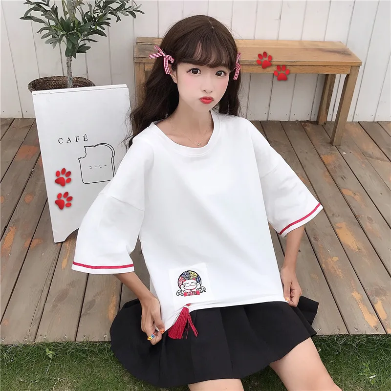 

Japanese Style Retro Lucky Cat Embroidery T-shirt Kawayi Women Tassel Half Sleeve Tee Autumn Casual Fashion Women Tees And Tops