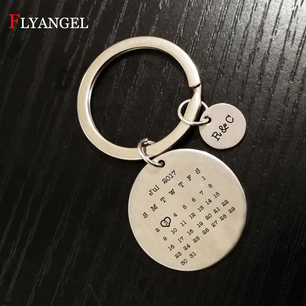 

Personalized Calendar Keychain,Custom Initials Name Key Chain Calendar,Date Highlighted with Heart,Family Member Lovers Gifts