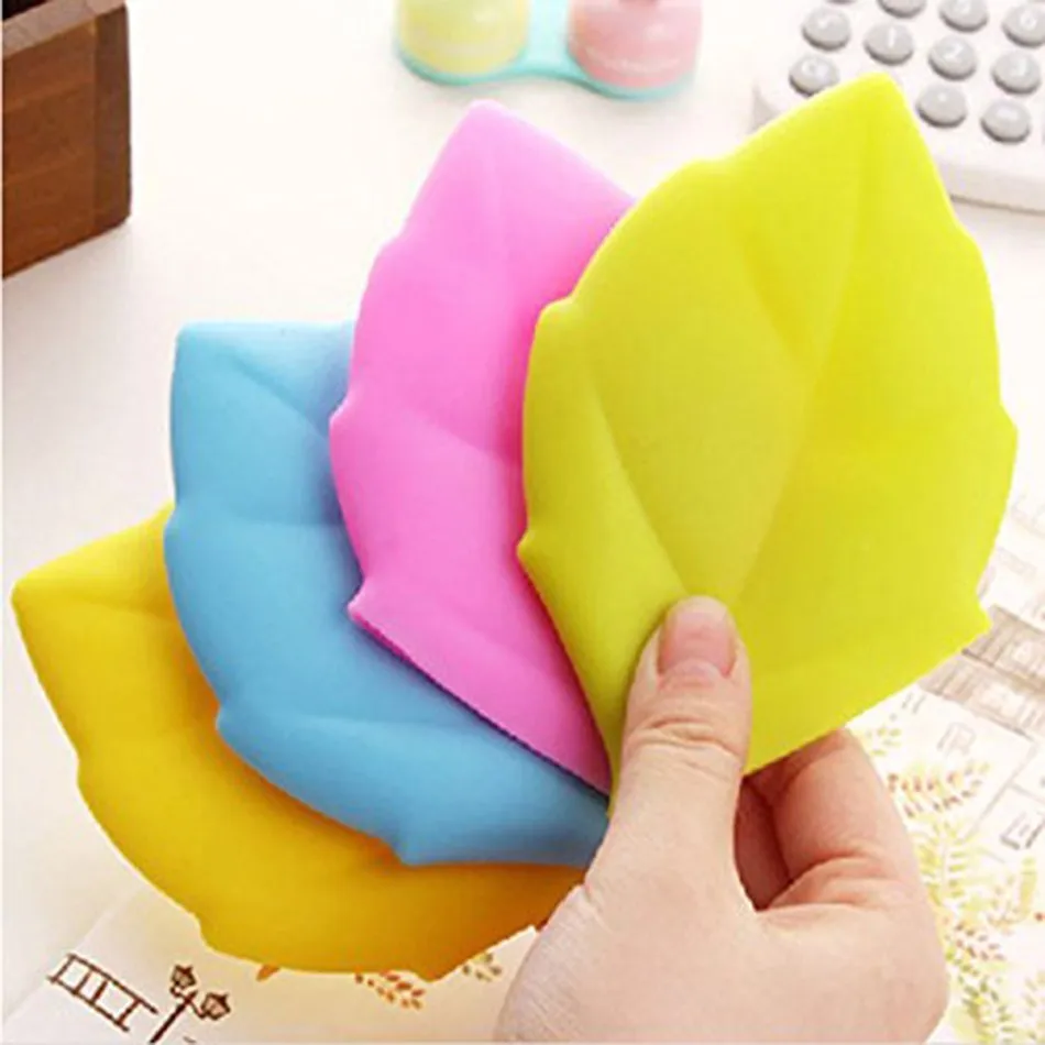 Útil plegable portátil Arce forma de silicona taza de lavado de dientes enjuague recipiente creativo al aire libre Camping Picnic