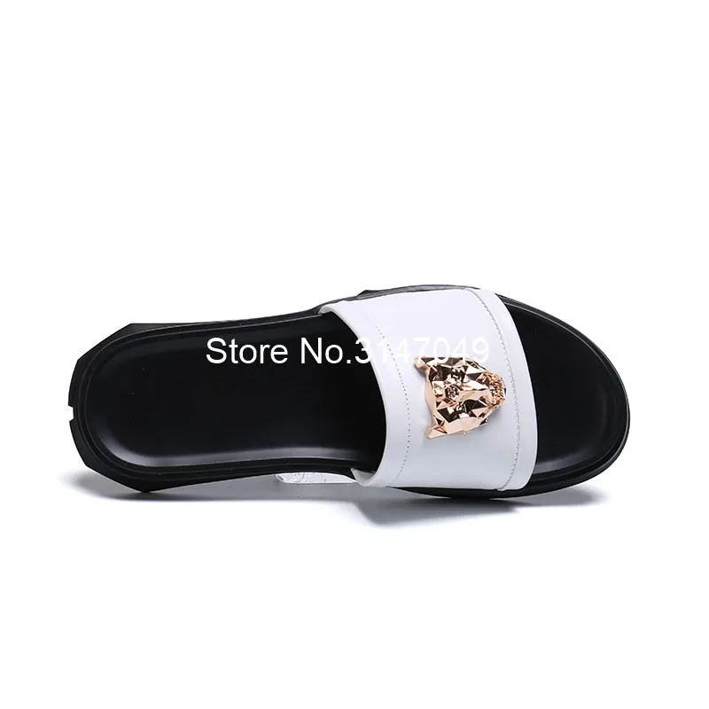 Тапочки из натуральной кожи; мужские белые Нескользящие летние туфли; модные шлепанцы на толстом каблуке с металлическим украшением; Zapatos De Hombre; большие размеры