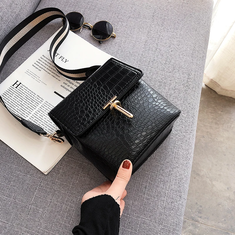 

Crocodile Pattern Crossbody Bags For Women two strap Small bucket bag PU Leather Hand Bag Ladies Designer Evening chain Bags
