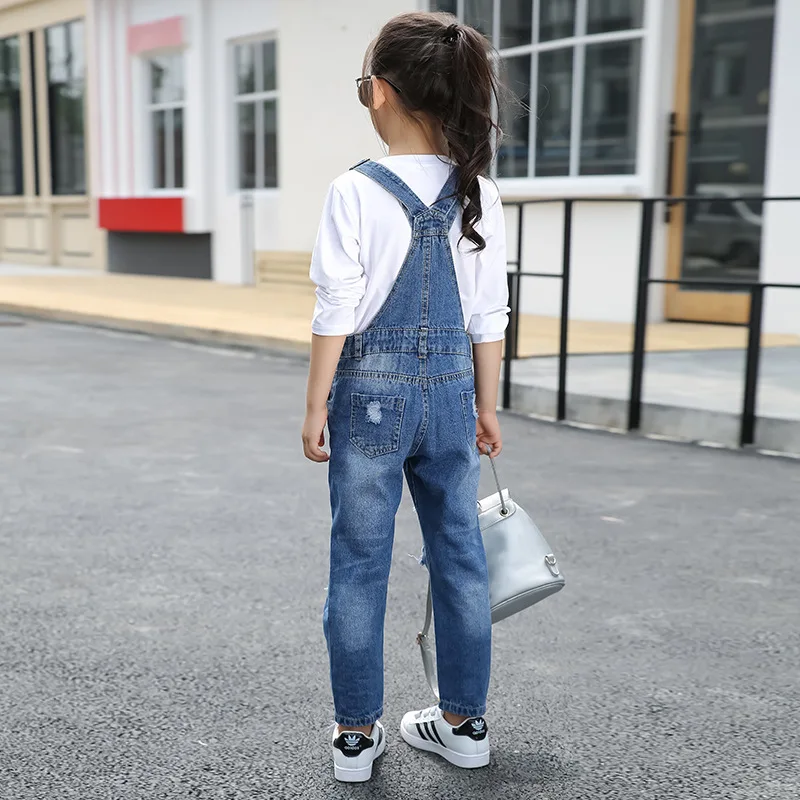 Denim-Girls-Overalls-Baby-Hole-Jeans-Girls-Loose-Fit-Bib-Pants-Infant-Jumpsuit-Kids-Overalls-Children (2)