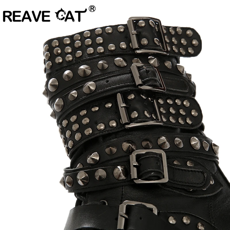 REAVE CAT/зимние женские ботильоны с круглым носком, на шнуровке, с заклепками, на низком каблуке, с пряжкой, в Военном Стиле, в байкерском стиле, большие размеры