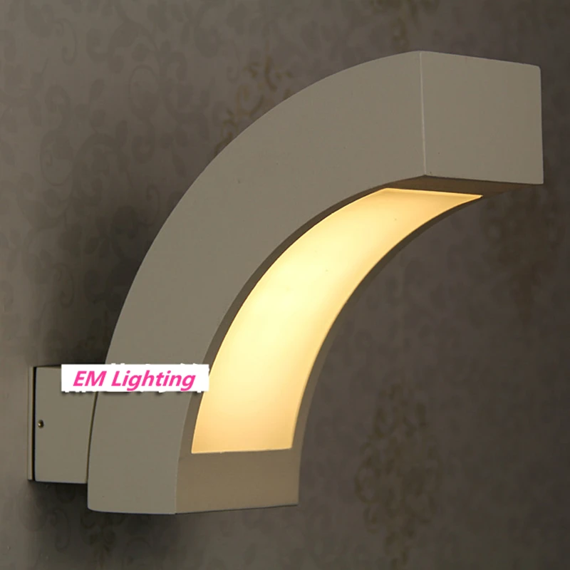 

Falcate Shape Waterproof IP65 Wall Sconce 90~260V 12W Black/White Aluminum Garden Lights outdoor Lighting High Quality