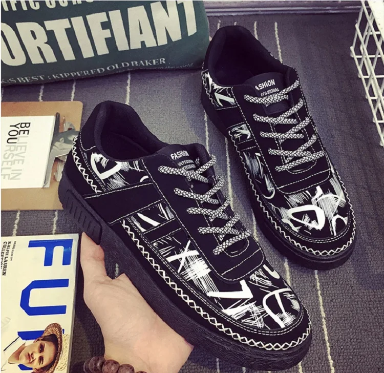 Spring Autumn Man Casual Shoes Canvas Breathable Lace Up Fashion Graffiti Hard-Wearing Korean Walking Flat Shoes Man Sewing (15)