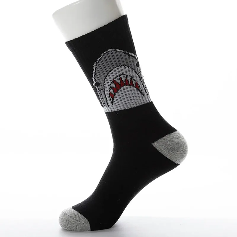 Новая мода акула хип носки мужчины и женщины длинные мультфильм носки улица хип-хоп Спортивный скейтборд черные белые толстые короткие носки