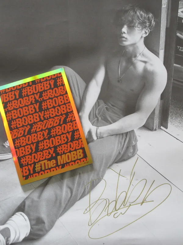 

MOBB autographed signed Mini 1st album THE MOBB CD new korean version Bobby version 10.2016
