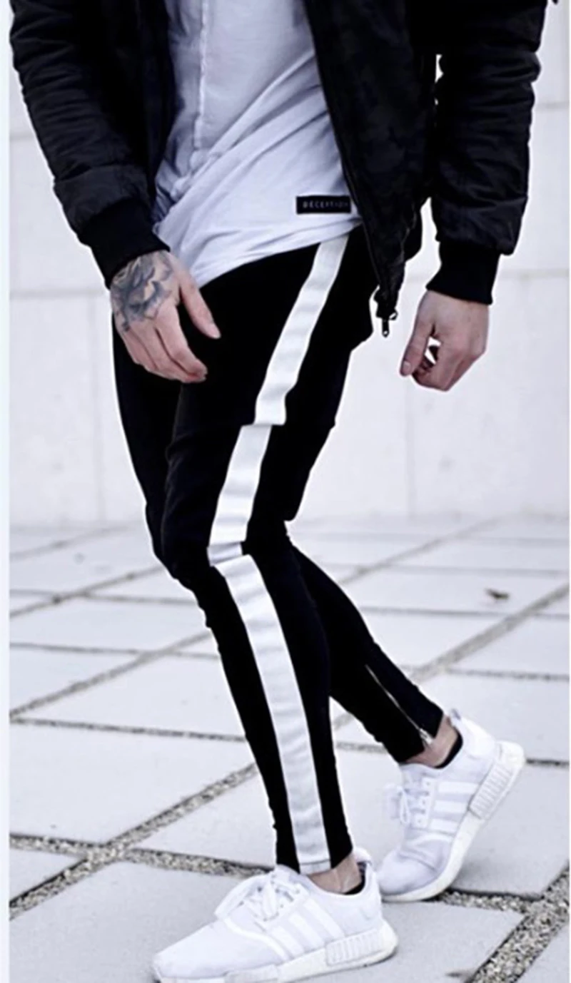 Men denim ripped hole Jeans side 