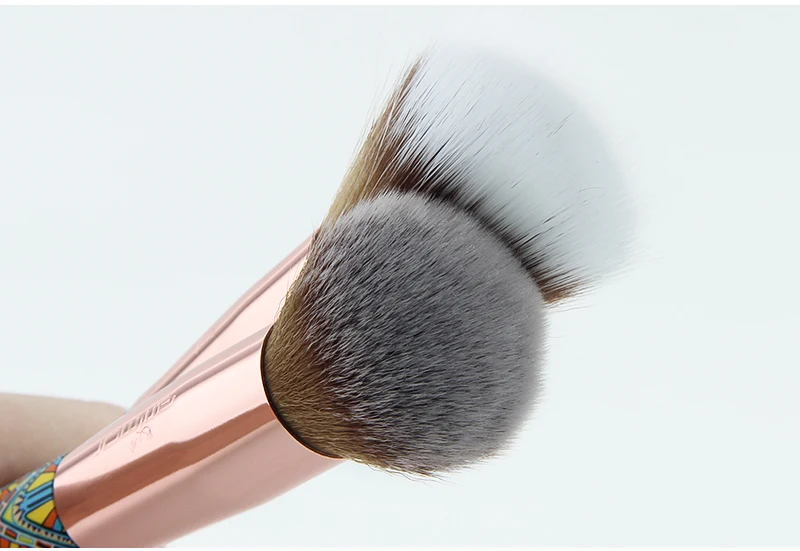 makeup brushes  (4)