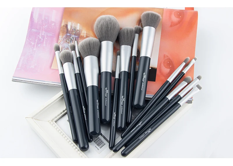 makeup brushes (8)
