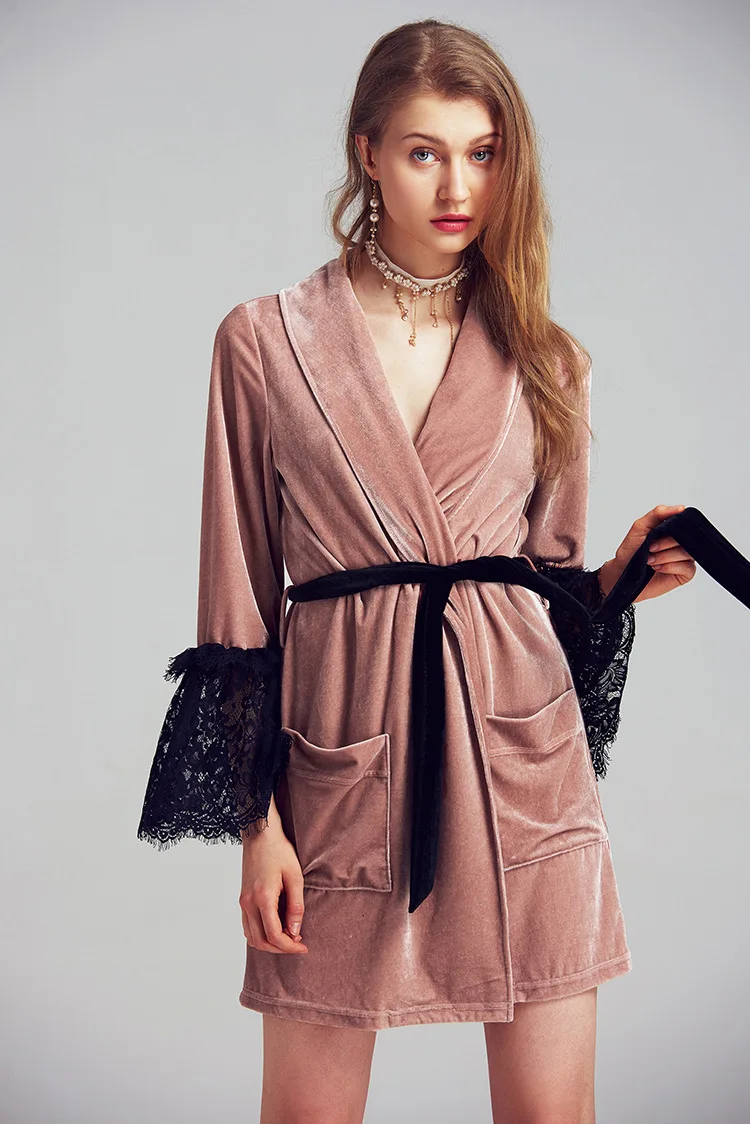 2019 Новое поступление женские халаты сексуальные элегантные бархата и кружева лоскутное наивысшего качества шелковые халаты с кружевом