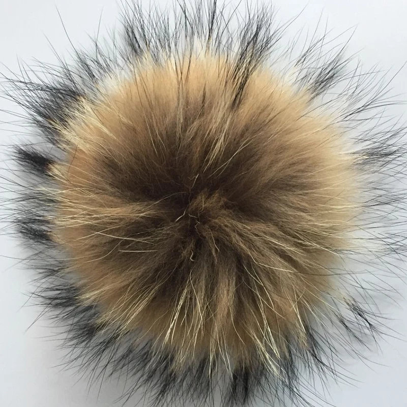 

Fashoin 2019 real raccoon fur fluffy pompon 100% natural genuine fox fur pom pom 15cm caps women winter hats accessories