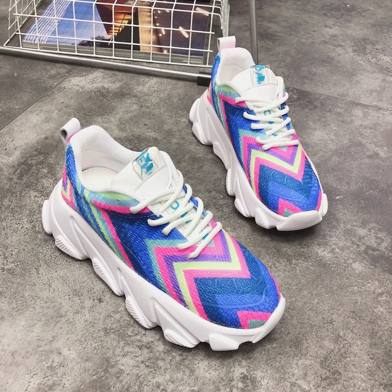 

Spring and summer hot high-end mesh breathable lace casual shoes fashion thick-soled color matching running shoes.