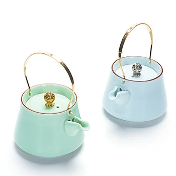 

240ml Ceramic Teapot Celadon Tea Kettle Chinese Kung Fu Drinkware Portable Tea Jar Creative Tableware Accessories Teapot 1pcs