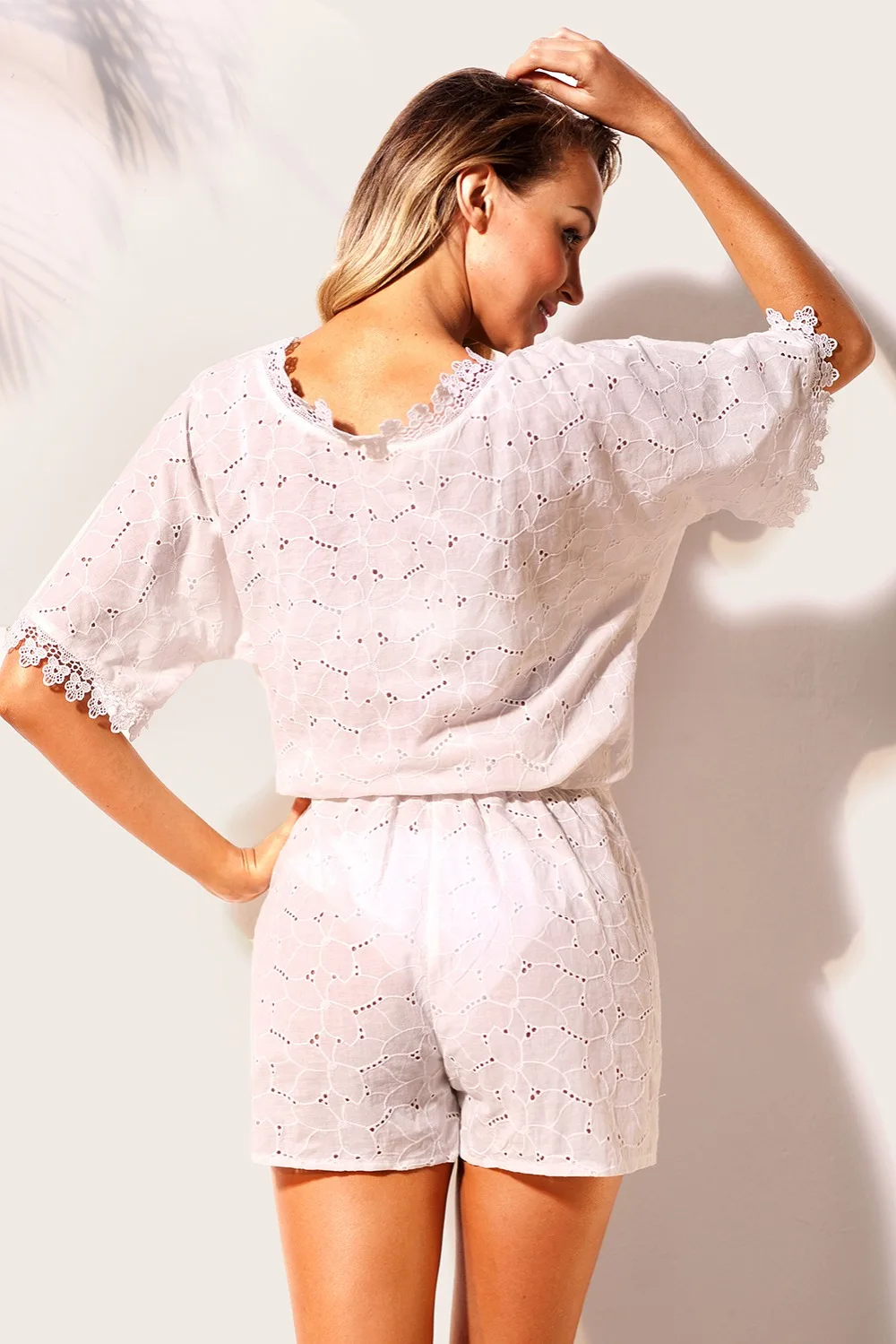 Broderie-Anglaise-Beach-Holiday-Playsuit-LC42238-1-4