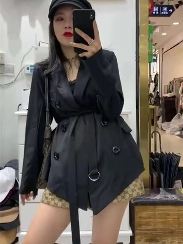 Fashion Temperament Irregular Casual Short Female Trench Coat With Belt Sexy Women Coats Double Breasted Solid Color Khaki Black - Цвет: Черный