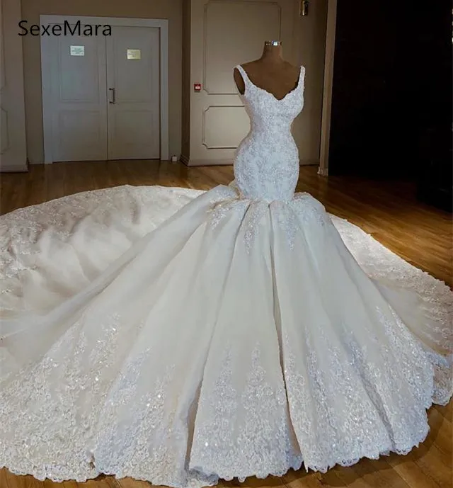 

Luxury Mermaid Wedding Dresses Lace Bridal Gowns With Long Train Beaded Crystal Lace Up Dubai Wedding Gowns Custom Size