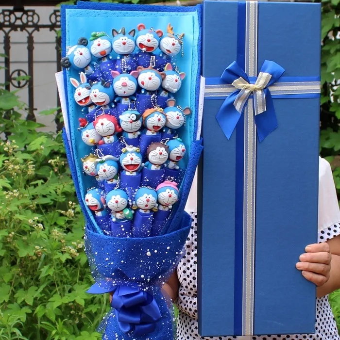 

New ! Anime Doraemon Action Figure Soup Flower Model Kid Toy PVC Doraemon Cat Animal Dolls Bouquet Romantic Birthday Gift No Box