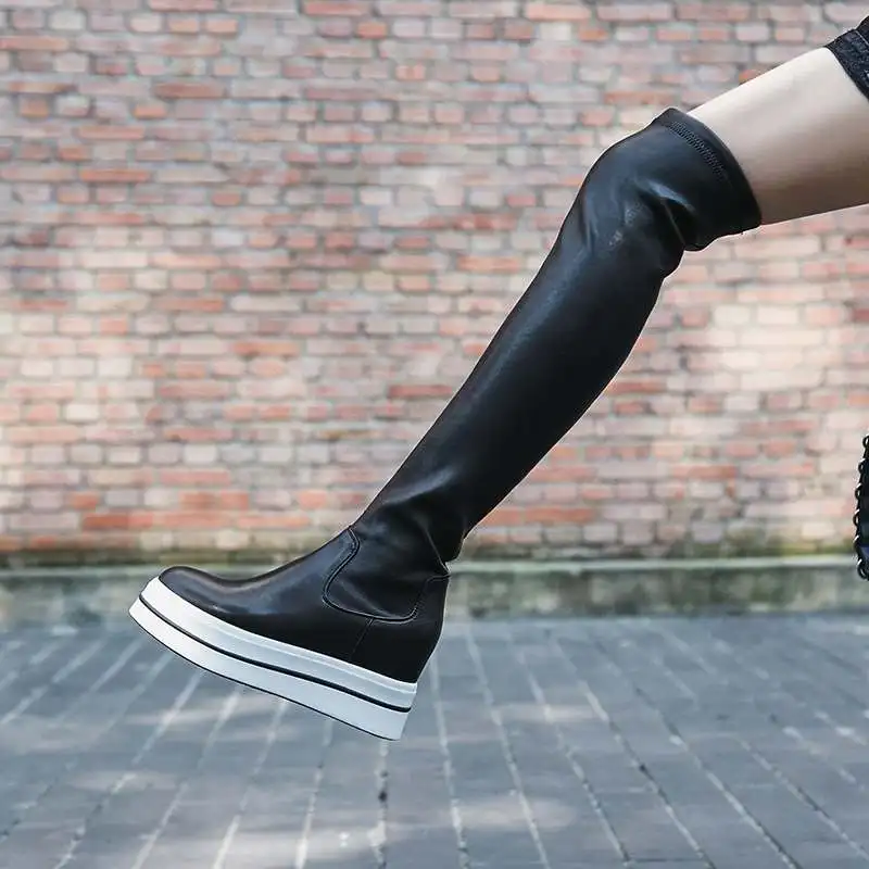 Krazing Pot/современная уличная обувь для отдыха из коровьей кожи; Роскошные эластичные ботфорты на плоской платформе в винтажном стиле; L19 - Цвет: Черный