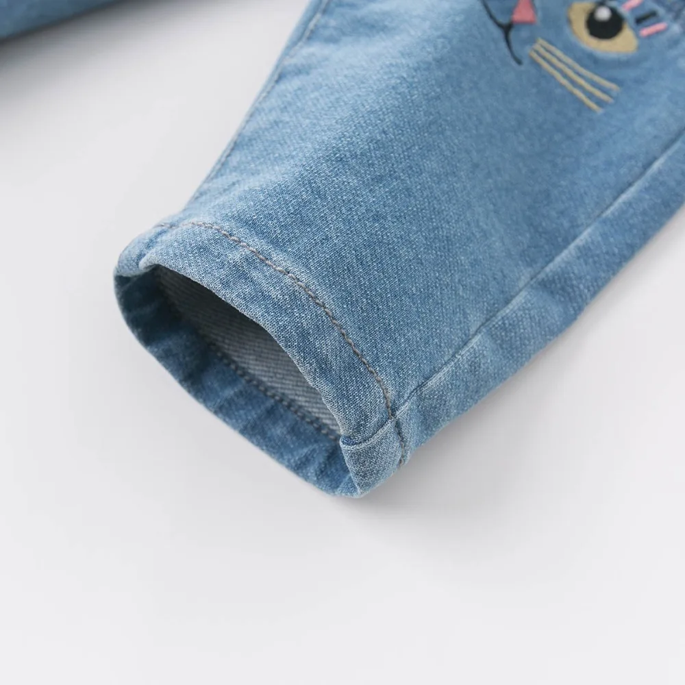 DB4866_0010_6Y3A4307