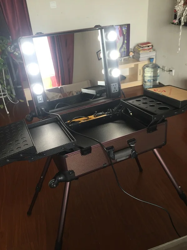 Professional Beauty case with mirror and lights makeup case with wheels