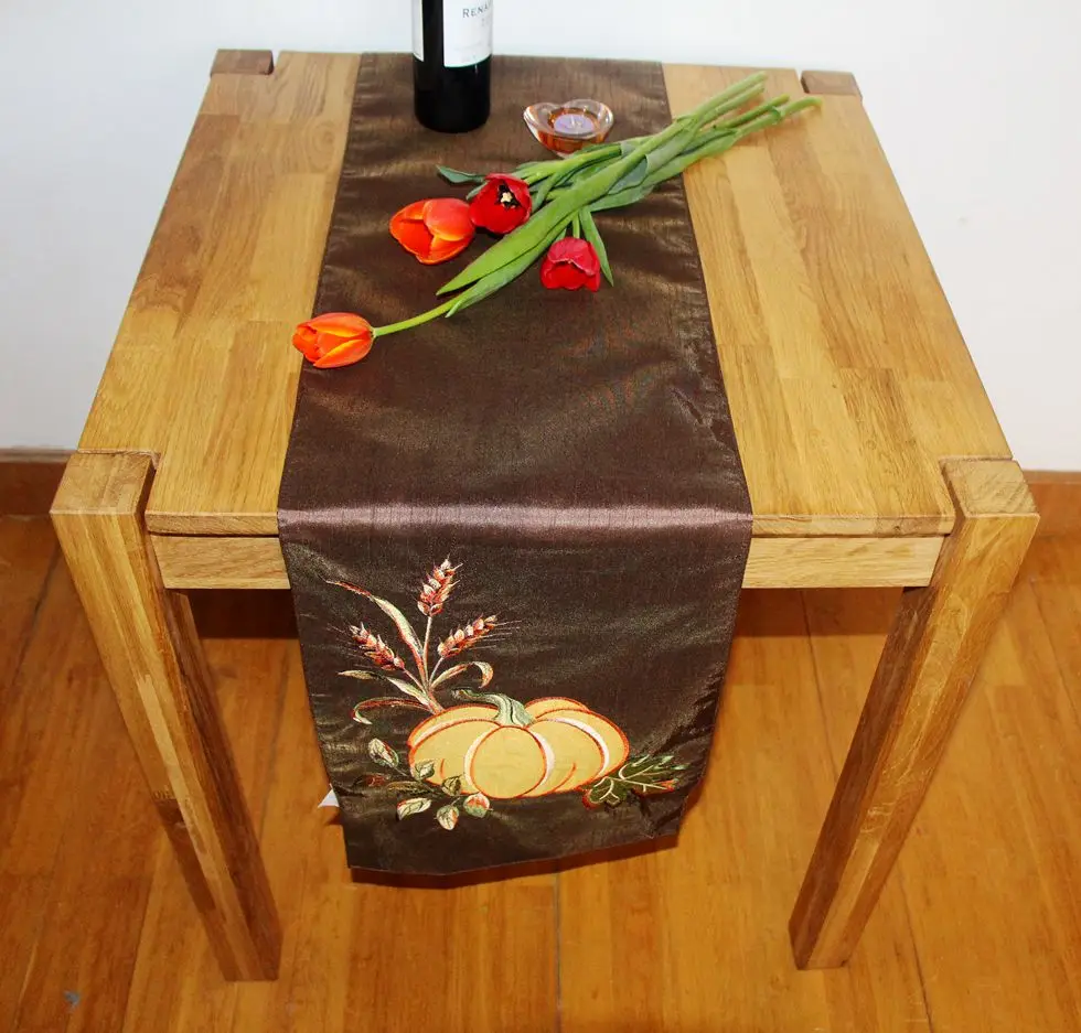 

Hot Selling applique Elegant Design Polyester Embroidery Table Runner poly slub Embroidered Floral pumpkin 33X178CM