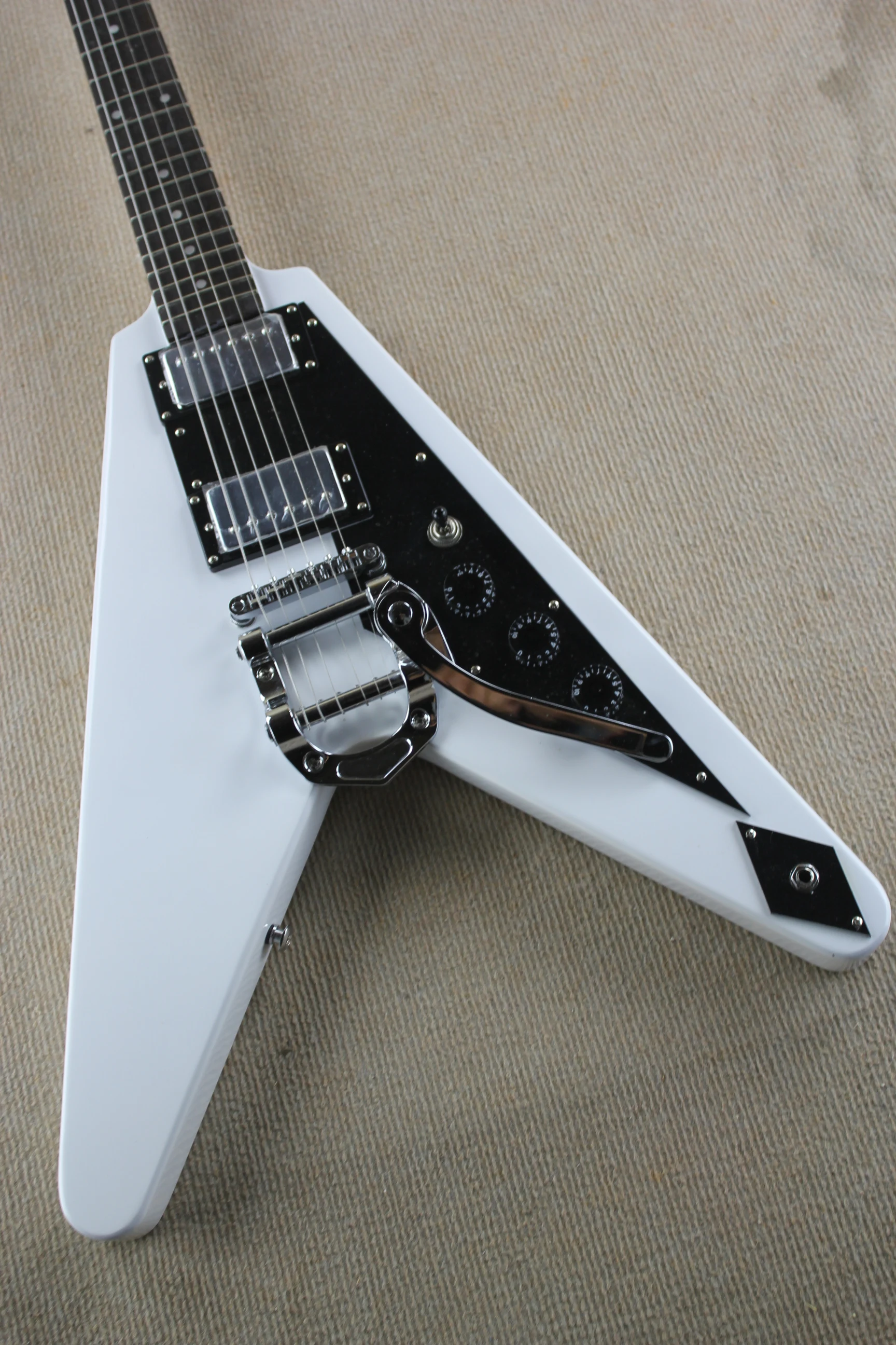 Неправильной формы белый Электрический guita пикап/пользовательские гитары/подарок друзьям ручной работы guita