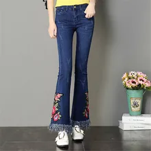 Плюс Размеры со средней талией джинсы Для женщин модные, эластичные, обтягивающие, вышивкой и бахромой; женские маленькие Flare Для женщин джинсы, A135