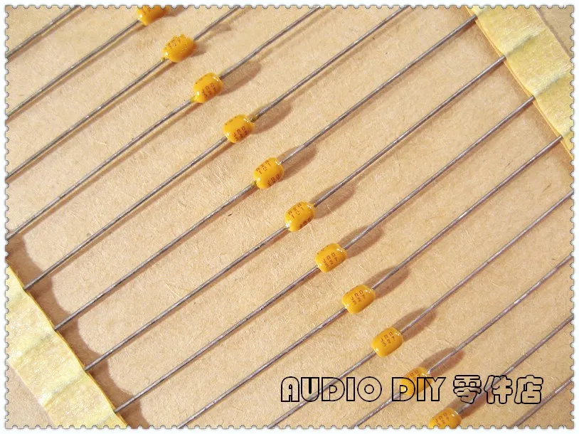 50 condensateurs céramiques axial 47nF 100V X7R AVX